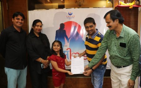 Child artist Sanskriti Sharma has signed her first Hindi film DESI LOVE, along with best actors like Vijay Raj and Sanjay Mishra