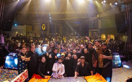 Forget Coldplay! Mohd. Danish's Soulful 'Sufiyana Mehfil' Leaves Mumbai Spellbound