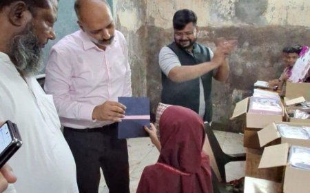 On Children's Day, youth leader and educationist Waseem Javed Khan brings a powerful message of hope and opportunity to every child in Mankhurd Shivaji Nagar