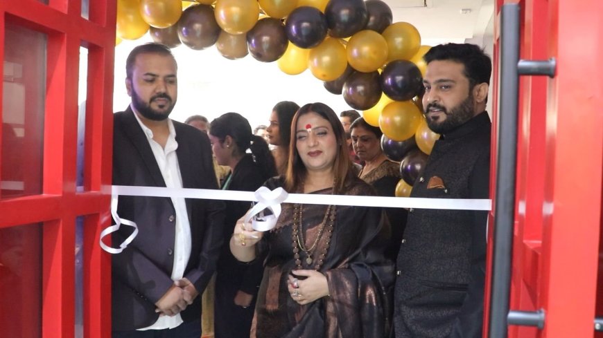 Astrologer Dr. Ritu Singh Inaugurates Second Branch of Oye! Toys